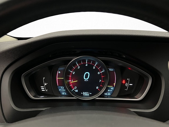 Volvo V40 13 of 27
