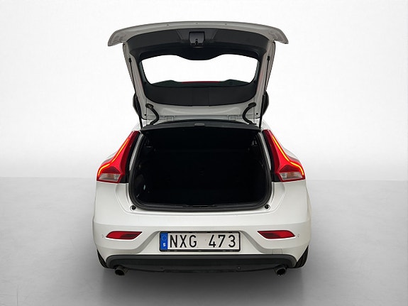 Volvo V40 23 of 27