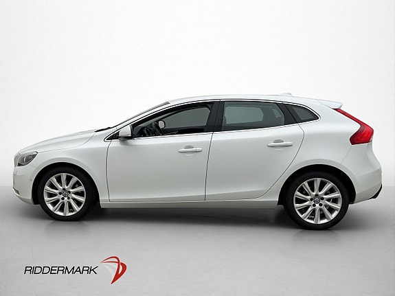 Volvo V40 4 of 27