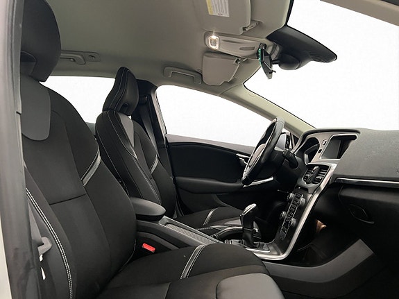 Volvo V40 20 of 27