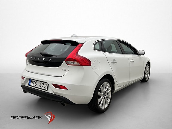 Volvo V40 8 of 27