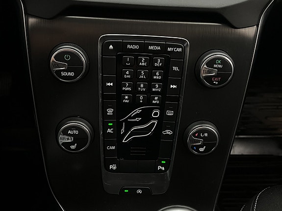 Volvo V40 19 of 27