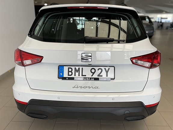 Seat Arona 8 of 19