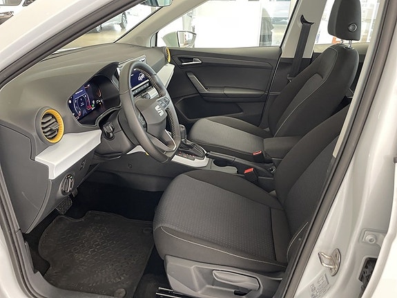Seat Arona 10 of 19
