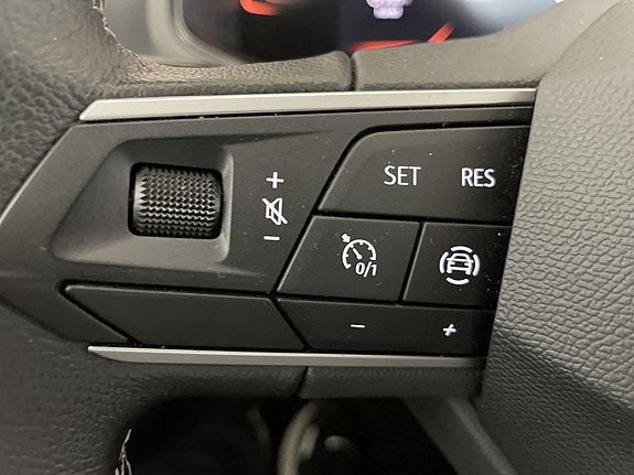 Seat Arona 13 of 19
