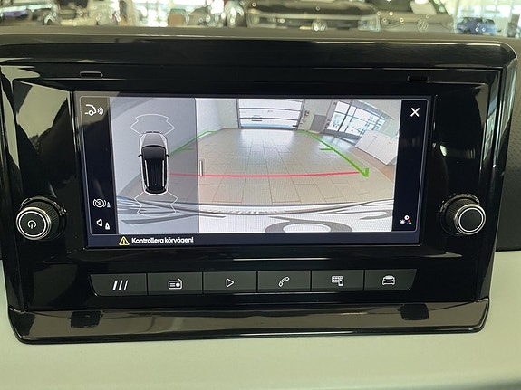 Seat Arona 18 of 19
