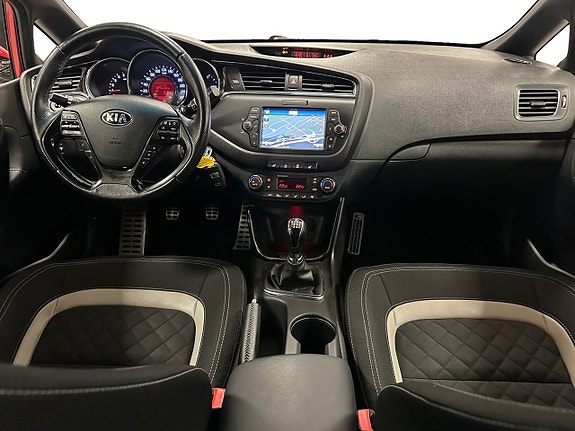 Kia Ceed 10 of 15