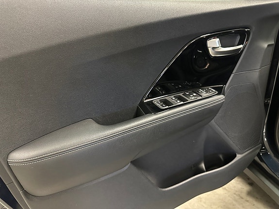 Kia Niro 9 of 16