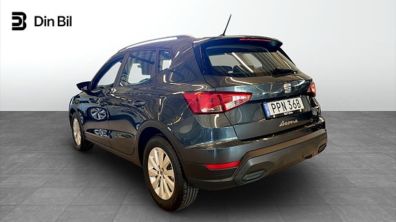 Seat Arona 3 of 13