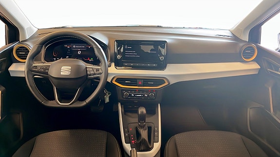 Seat Arona 10 of 13