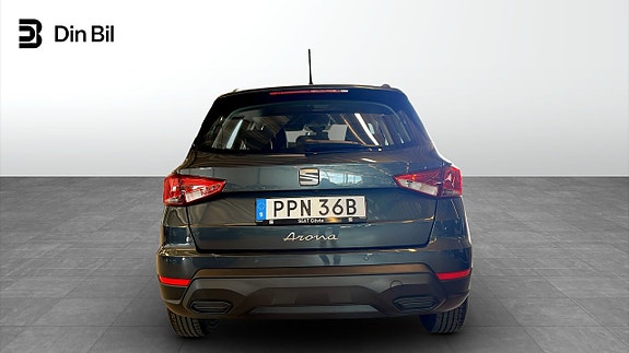 Seat Arona 5 of 13