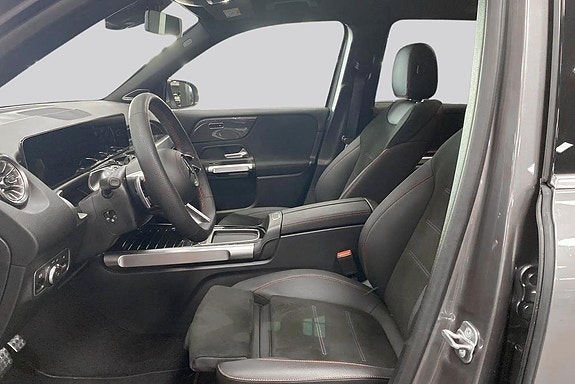 Mercedes-Benz GLB220 d 11 of 14