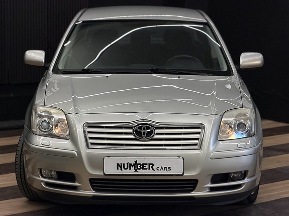 Toyota Avensis 5 of 27