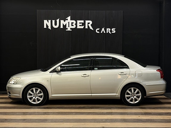 Toyota Avensis 6 of 27