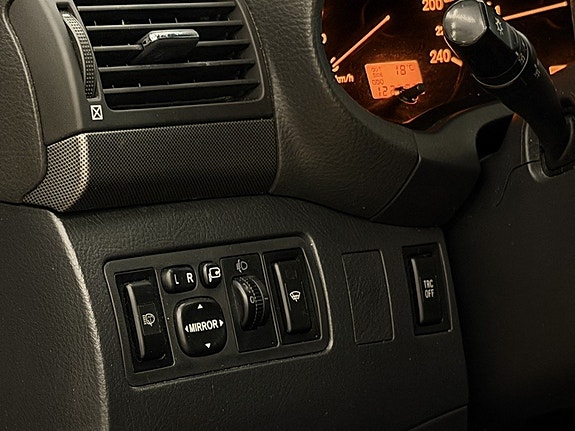 Toyota Avensis 27 of 27
