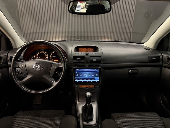 Toyota Avensis 17 of 27