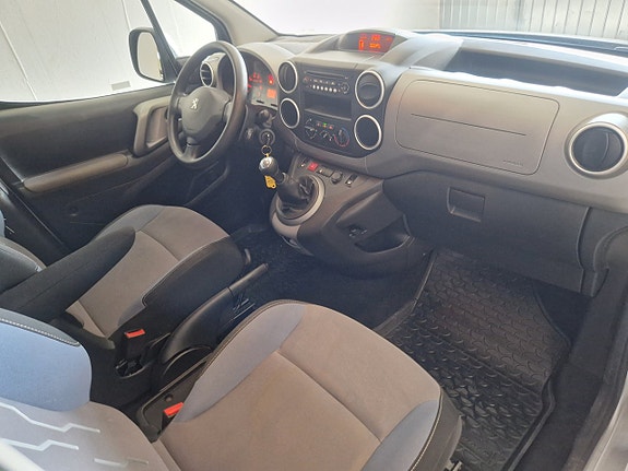Peugeot Partner Tepee 10 of 20
