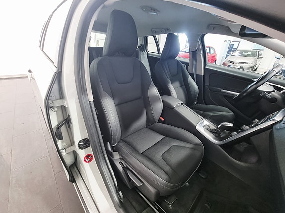 Volvo V60 21 of 29