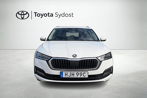 Skoda Octavia 2 of 19