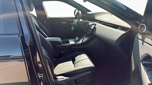 Land Rover Range Rover Evoque 3 of 9