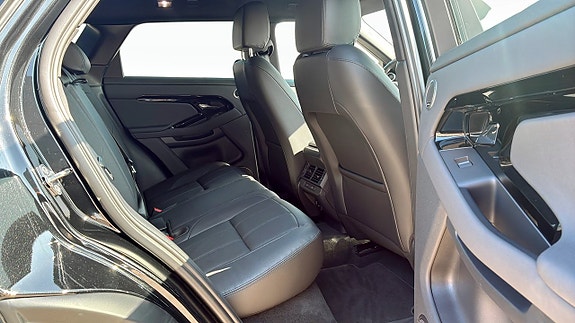 Land Rover Range Rover Evoque 5 of 9