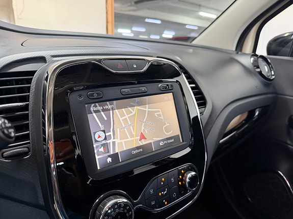 Renault Captur 16 of 16