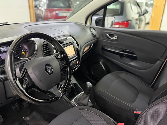 Renault Captur 13 of 16