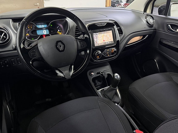 Renault Captur 8 of 16