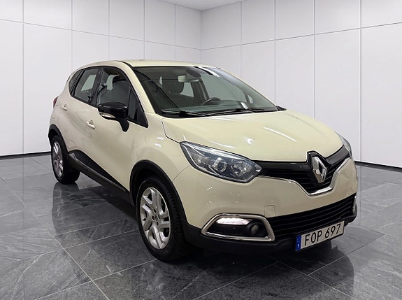 Renault Captur 3 of 16