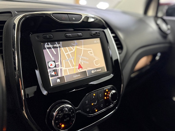 Renault Captur 9 of 16