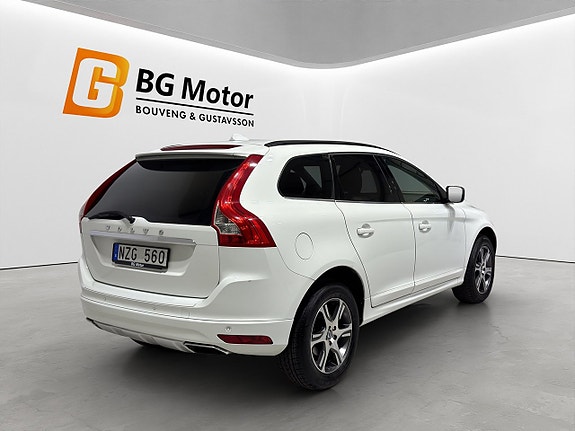 Volvo XC60 4 of 18