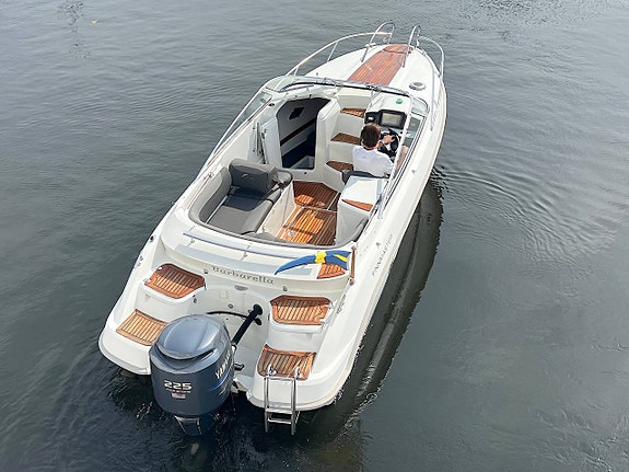 Finnmaster 68 DC Yamaha 225 Four Stroke 2011 5 of 12