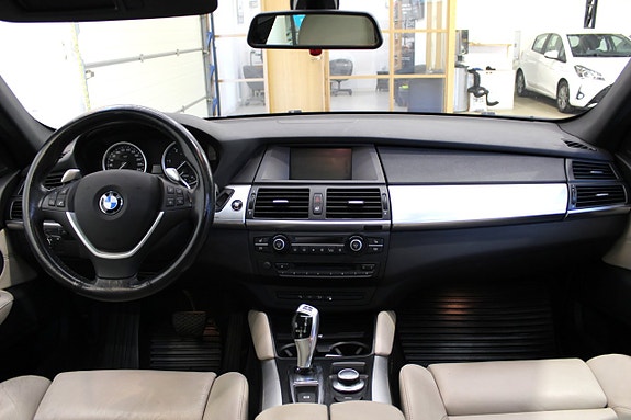 BMW X6 9 of 17