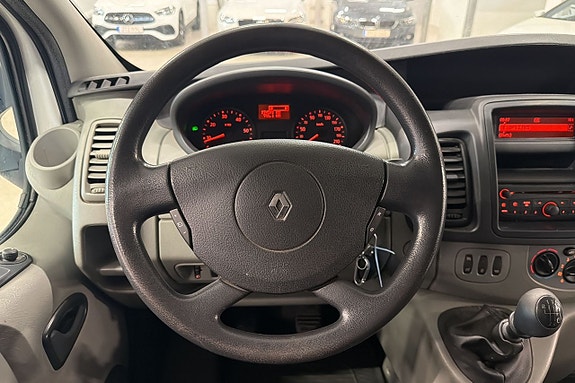 Renault Trafic 9 of 18
