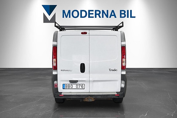 Renault Trafic 4 of 18