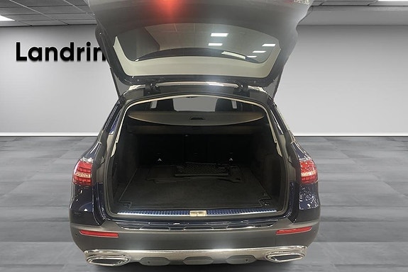 Mercedes-Benz E220 d 14 of 14