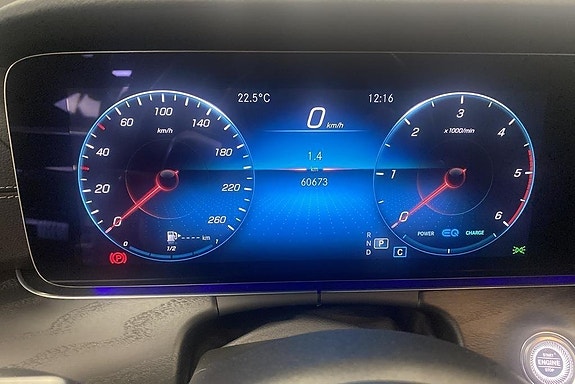 Mercedes-Benz E220 d 10 of 14