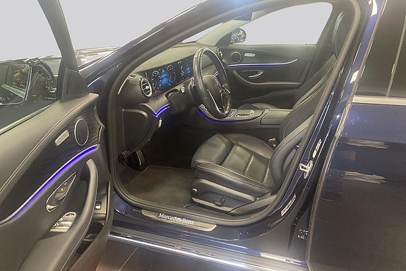 Mercedes-Benz E220 d 8 of 14