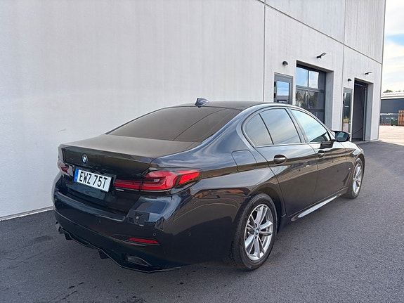 BMW 530e 7 of 17