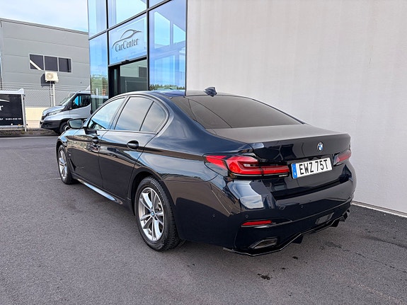 BMW 530e 8 of 17