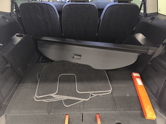 Ford S-MAX 8 of 10