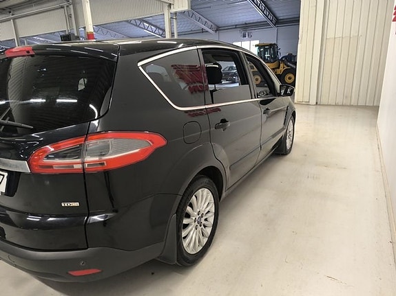Ford S-MAX 4 of 10