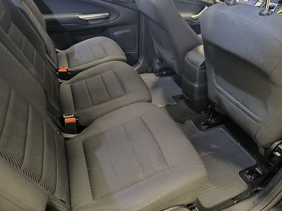 Ford S-MAX 9 of 10