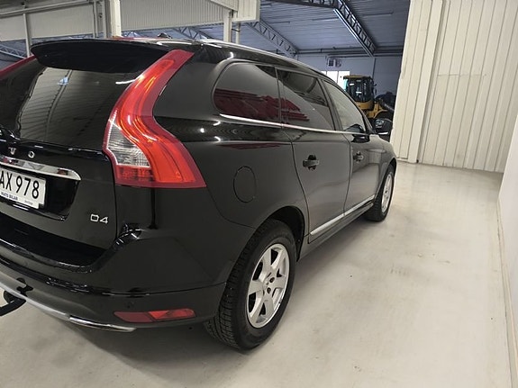Volvo XC60 4 of 10