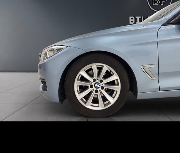BMW 320d 13 of 17