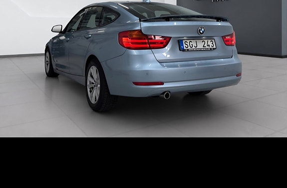 BMW 320d 8 of 17