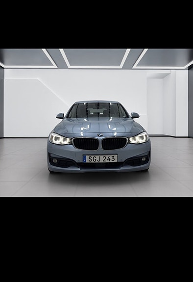 BMW 320d 3 of 17