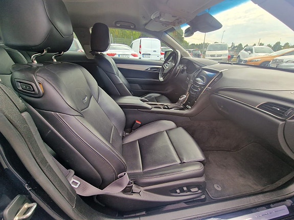 Cadillac ATS 11 of 14