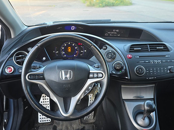 Honda Civic 10 of 16