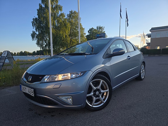 Honda Civic 2 of 16